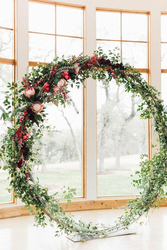 circle arch rental